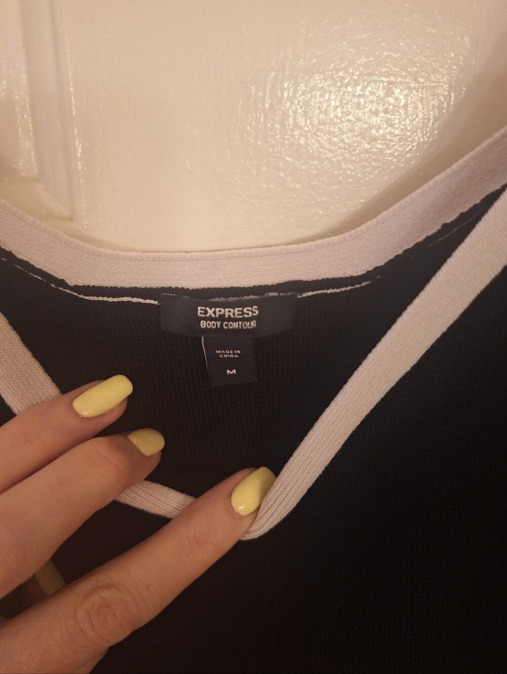 Express Body Contour Top - Picture 6 of 8